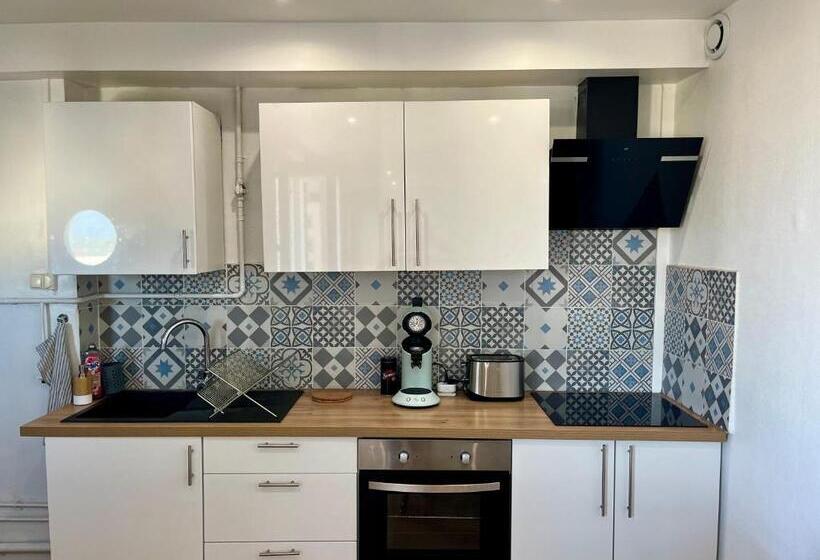 חדר סטנדרט חדר אמבטיה משותף, Chambre Privée Dans Un Appartement Partagé