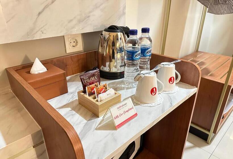 Quarto Deluxe, D Primahotel Jemursari Surabaya