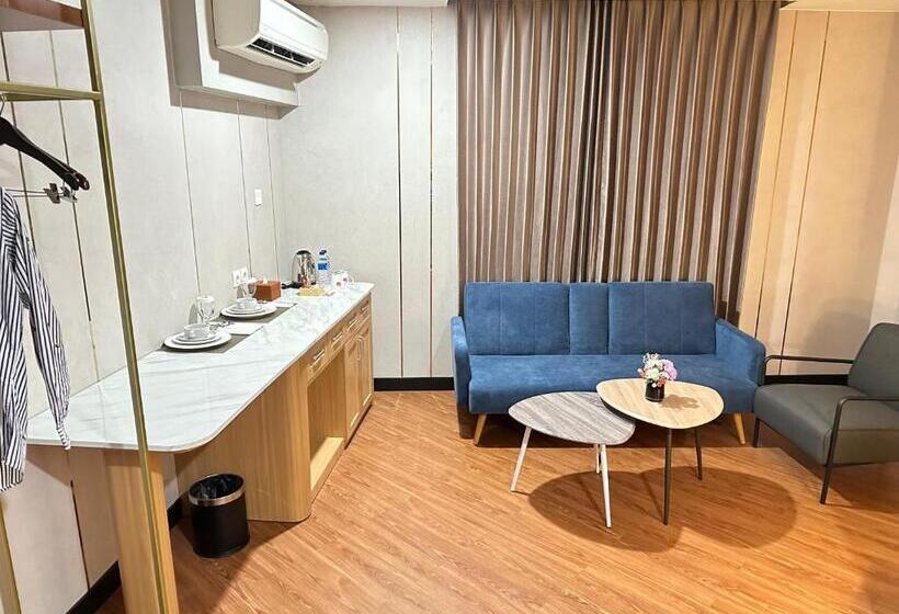 Cameră Standard Pat King Size, D Primahotel Jemursari Surabaya