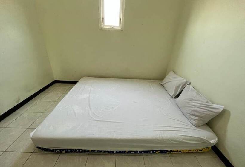 标准间, Oyo Life 92982 Kost Berkah Ibu