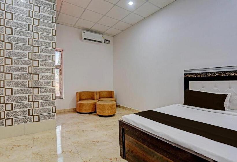 トリプルクラシックルーム, Oyo Murliwala Wedding Palace And Resort