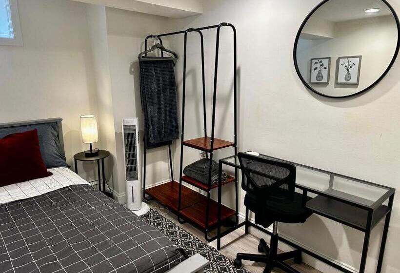 エコノミールーム, 4 A Diamond In Yonkers