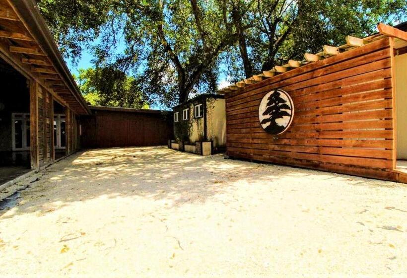 غرفة قياسية مطلّة علي الحديقة, Bird Tiny House In Charming Japanese Garden
