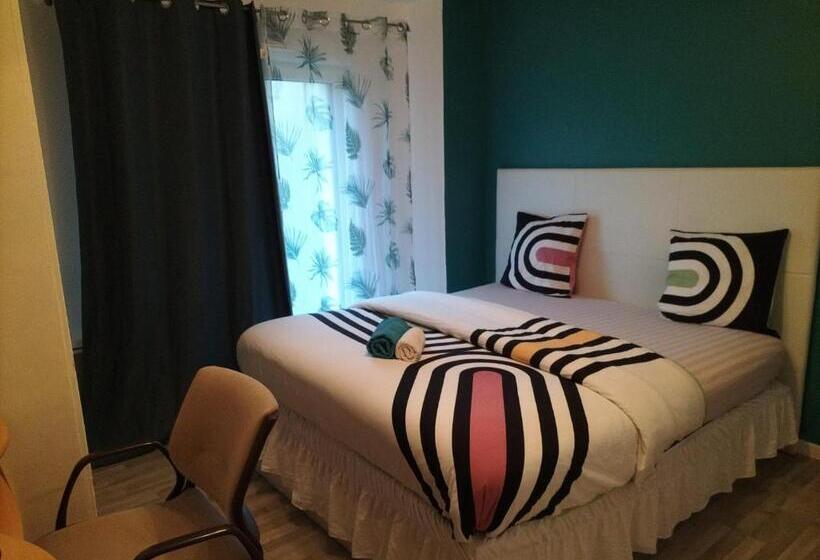 Номер Стандарт Трехместный, Business Room 10 Minutes De Paris Et Orly Aéroport