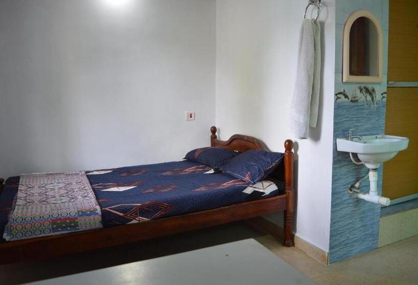Standard Room with Balcony, Mantrastays