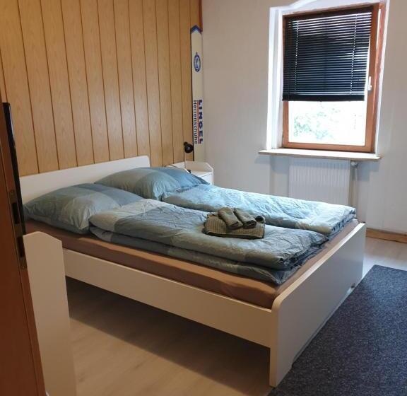 标准间, Apollo Pension Und Saalvermietung