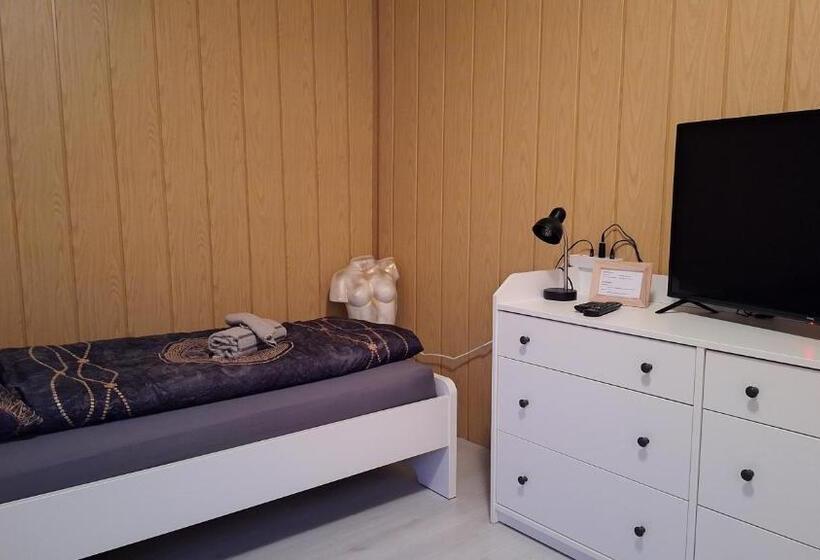 标准单人间, Apollo Pension Und Saalvermietung