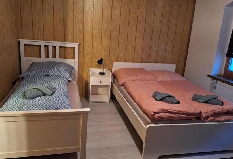 标准三人间, Apollo Pension Und Saalvermietung