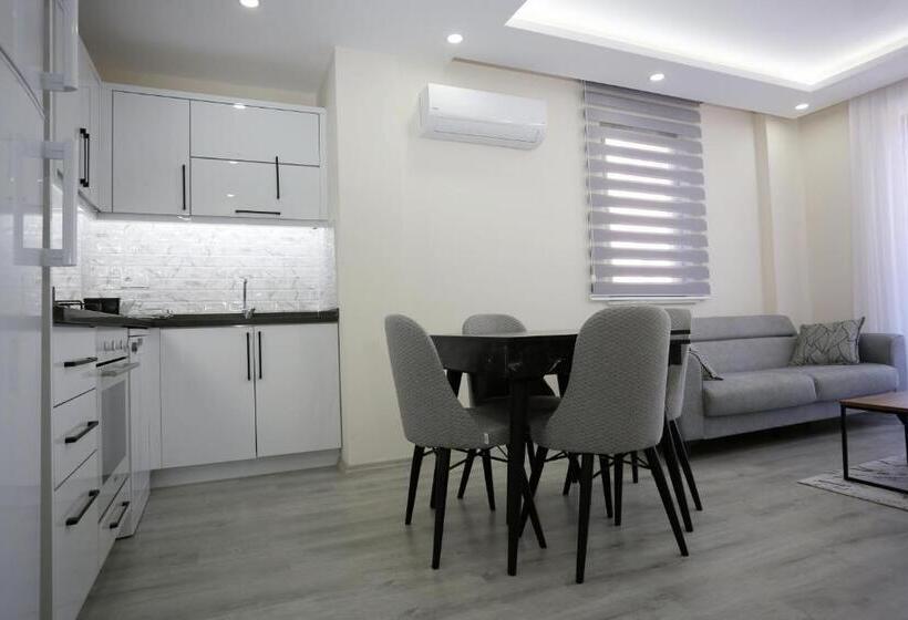 اتاق استاندارد, Bright House Apart