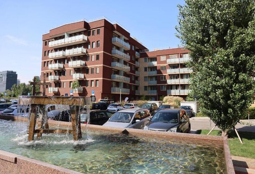 آپارتمان 1 خوابه, Luxo Grand Apartments By Bratislavatrip