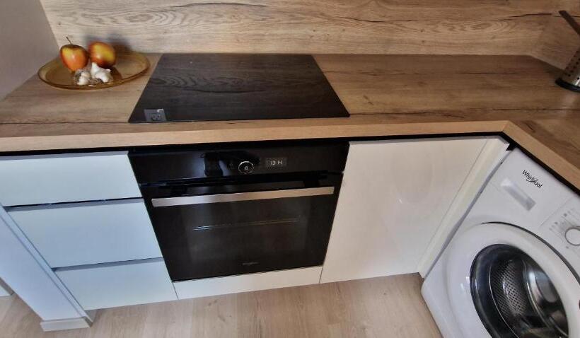 آپارتمان 1 خوابه با بالکن, Luxo Grand Apartments By Bratislavatrip