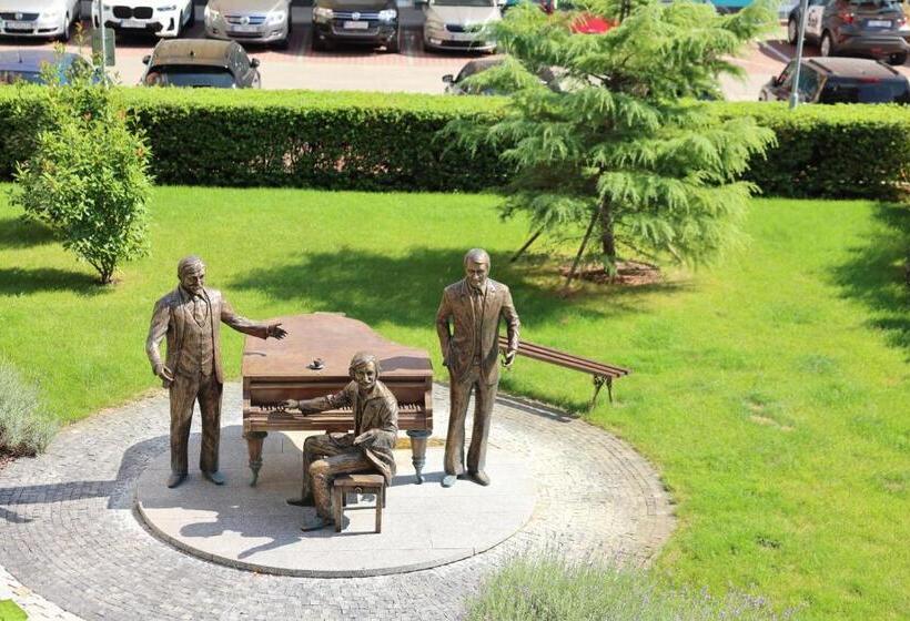 آپارتمان 1 خوابه, Luxo Grand Apartments By Bratislavatrip