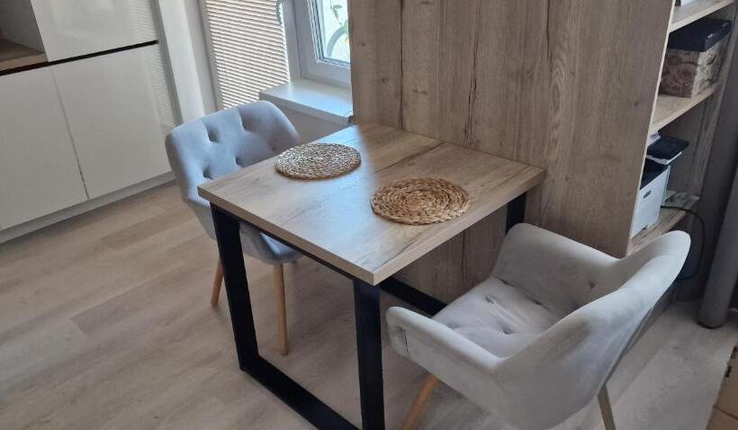 آپارتمان 1 خوابه با بالکن, Luxo Grand Apartments By Bratislavatrip