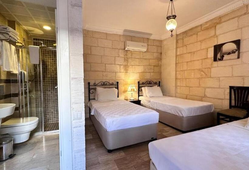 اتاق استاندارد سه نفره, Mardin Konak Osmanlı