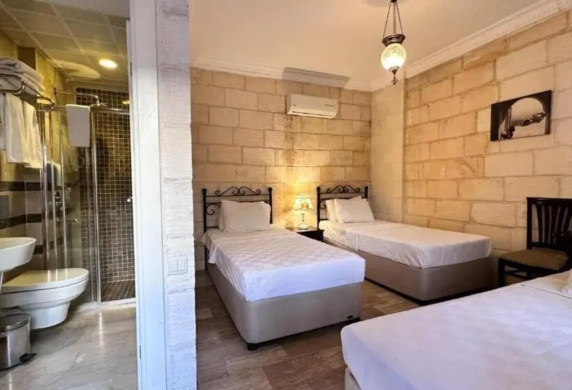 اتاق استاندارد سه نفره, Mardin Konak Osmanlı