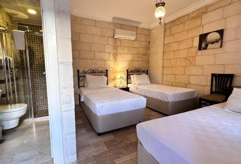 اتاق استاندارد سه نفره, Mardin Konak Osmanlı