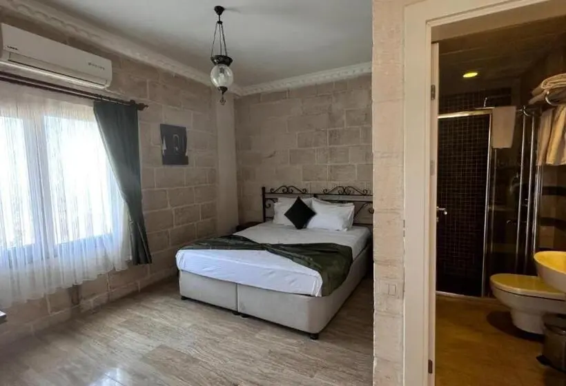 اتاق استاندارد با چشم‌انداز کوهستان, Mardin Konak Osmanlı
