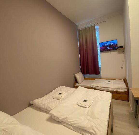 اتاق استاندارد سه نفره, Stadtoase Im Herzen Berlins