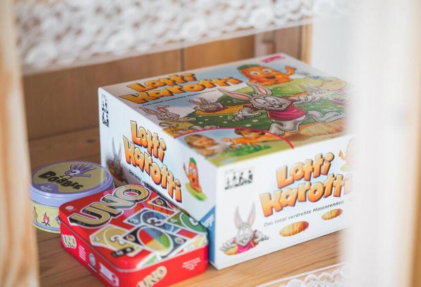 إستوديو سوبيريور, Lumiflats: Mahlberg