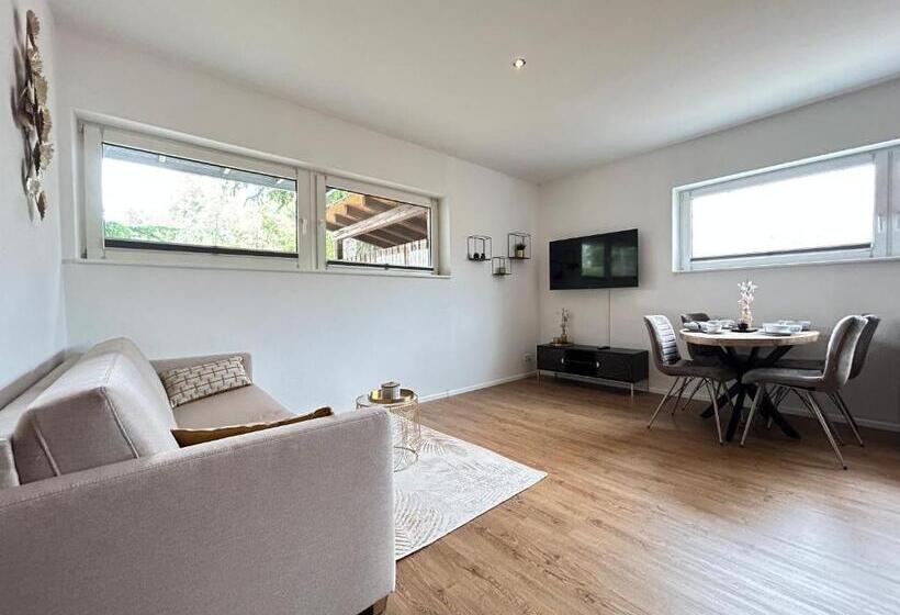 إستوديو سوبيريور, Lumiflats: Mahlberg