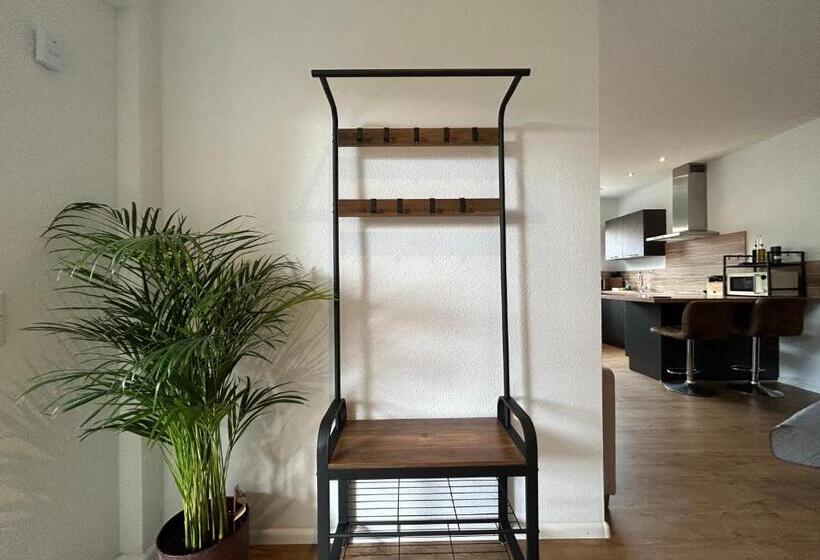 إستوديو سوبيريور, Lumiflats: Mahlberg