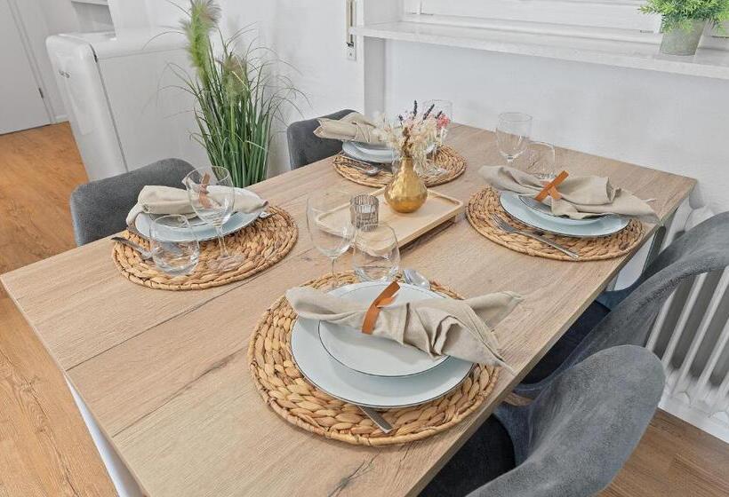 إستوديو ديلوكس, Lumiflats: Mahlberg