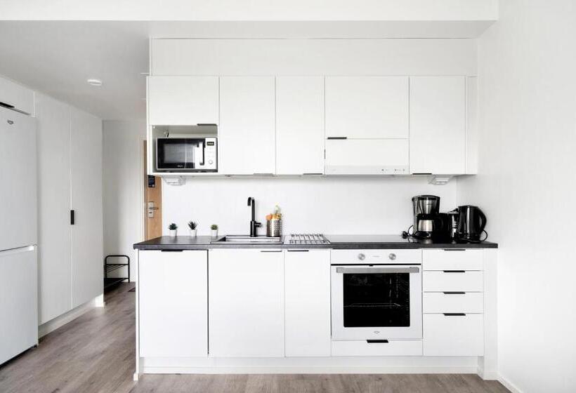 标准工作室, Serviced Apartments Länsiväylä By Uhanda