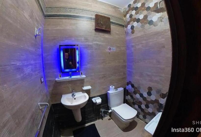 اتاق لوکس یک تخته, Pyramids Retal View Inn