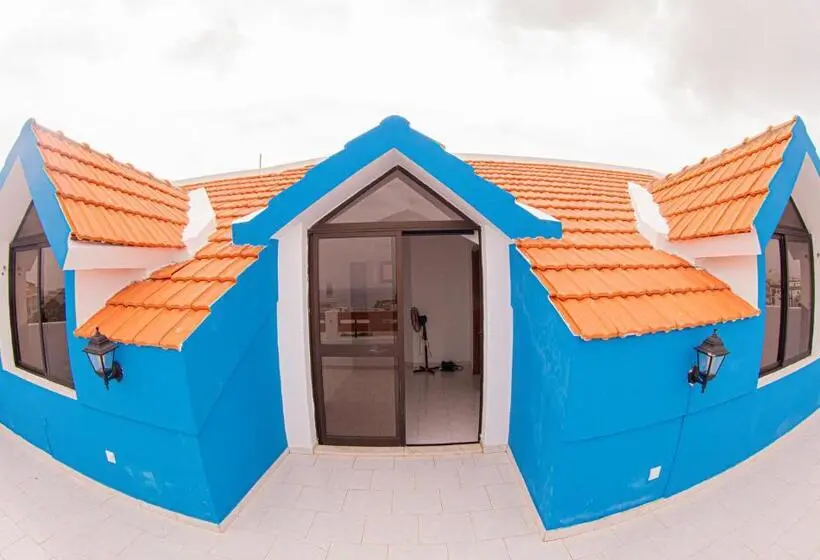 اتاق لوکس با بالکن و چشمانداز دریا, Villa Palmarina