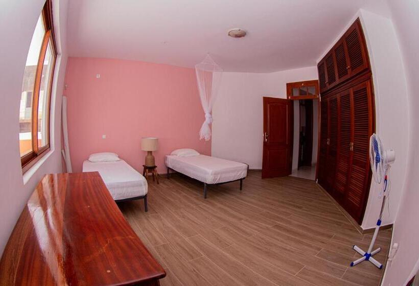 اتاق استاندارد با بالکن, Villa Palmarina