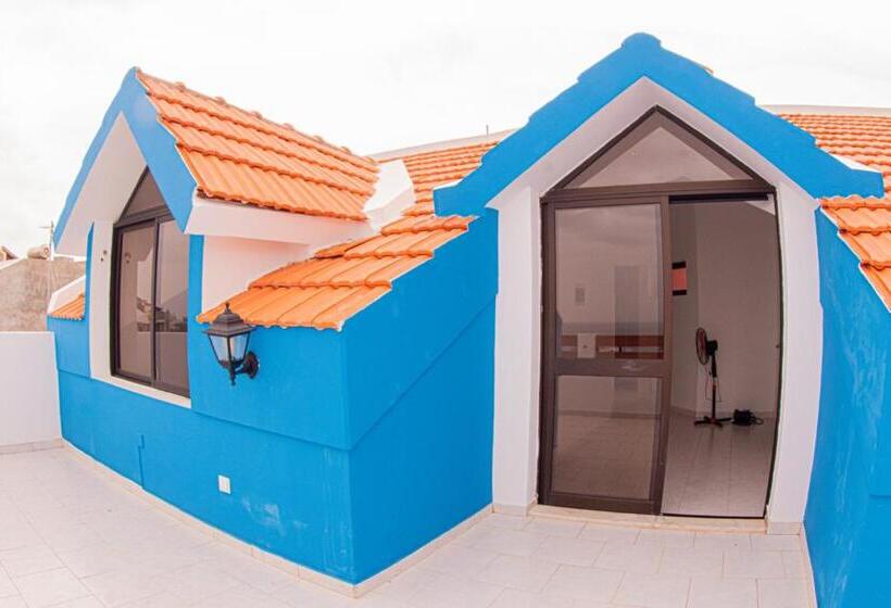 اتاق لوکس با بالکن و چشمانداز دریا, Villa Palmarina