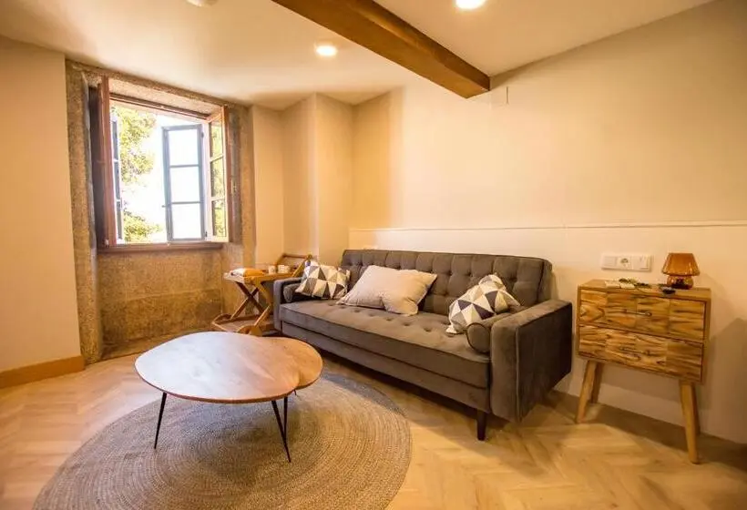 اتاق سوپریور سه تخته, Hostal Nomade Santiago