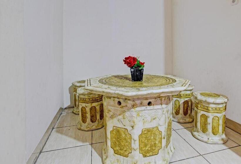 スタンダードルーム, Oyo Life 92663 Karmel 6