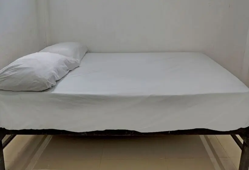 スタンダードシングルルーム, Oyo Life 92919 Kost Wijaya Kusuma Lake Syariah