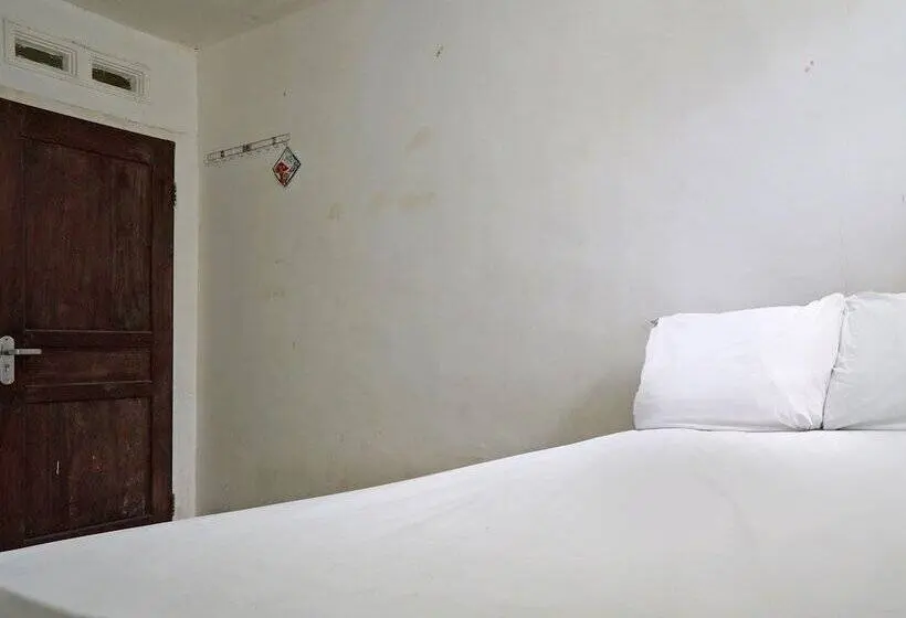 スタンダードルーム, Oyo Life 92919 Kost Wijaya Kusuma Lake Syariah