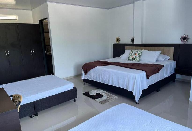 חדר משפחתי, Riopark Beach