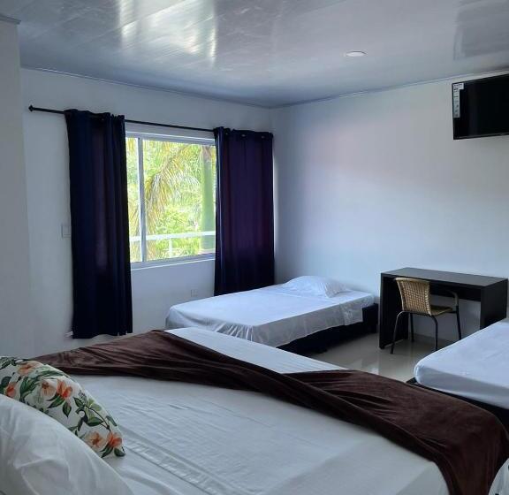 חדר משפחתי, Riopark Beach