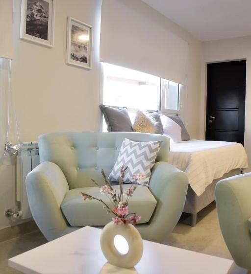 豪华三人间, La Isabel