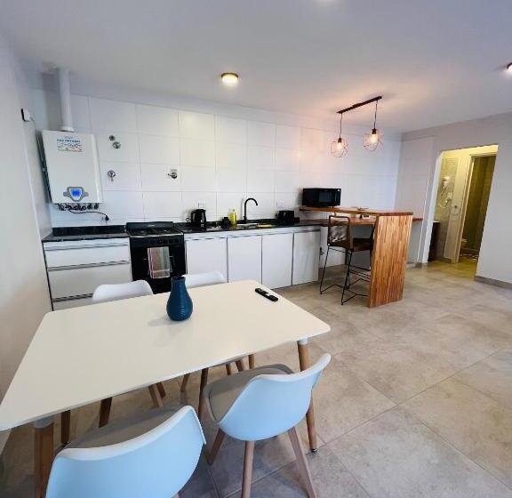 四人豪华间, La Isabel