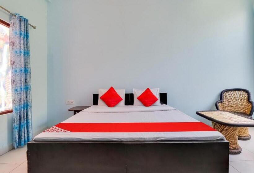 Трехместный Номер Классика, Oyo Flagship Hotel Kalindi Farms
