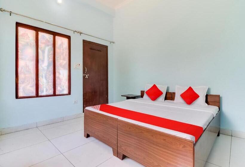 Трехместный Номер Классика, Oyo Flagship Hotel Kalindi Farms