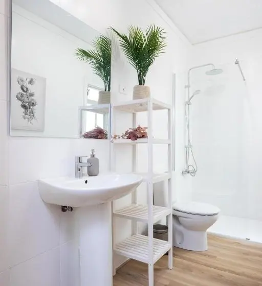 Deluxe-huone, Eden Rentals 104 Surfy Stylish Bed&coffee Balcony