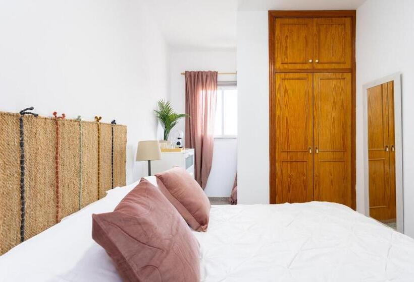 豪华房间, Eden Rentals 103 Surfy Stylish Bed&coffee Room