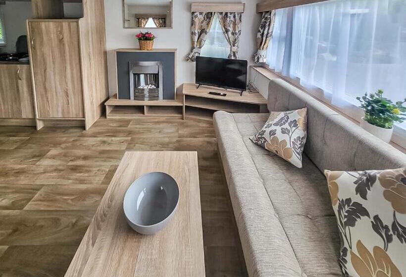 Дом 1 Спальня, Lemonford Caravan Park