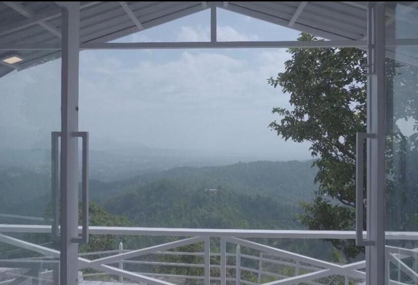 Номер Стандарт Вид на Бассейн, The Bohemian Casa Dehradun