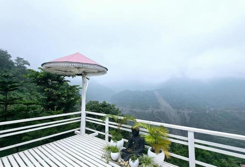 חדר סטנדרט נוף להרים, The Bohemian Casa Dehradun