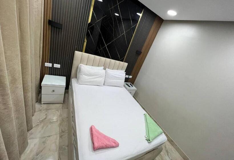 اتاق استاندارد, Lucky Room