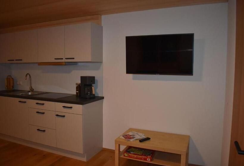 آپارتمان 1 خوابه همکف, Ferienwohnung Bergtraum