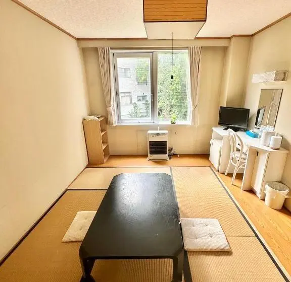 スタンダードトリプルルーム, 雪场缆车站旁 Hotel Justice Ski In Ski Out 独立卫浴