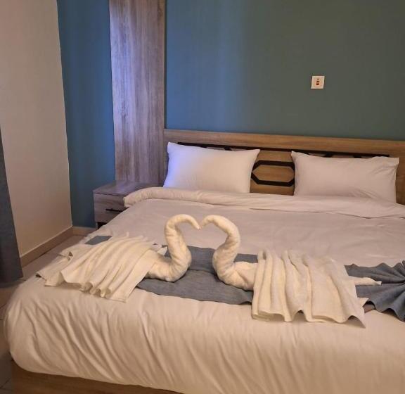 اتاق لوکس, Mariam Boutique